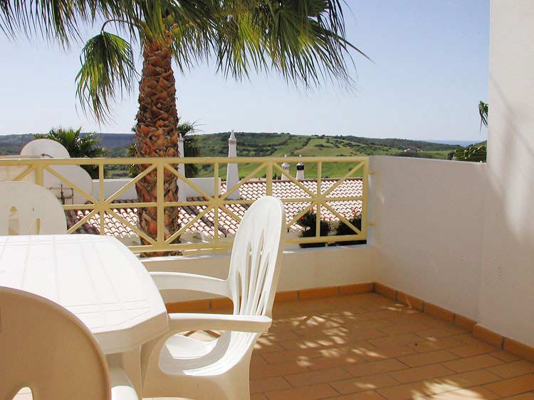 CasaBMP, Townhouse Apartment in Budens, Algarve, Portugal - Balcony